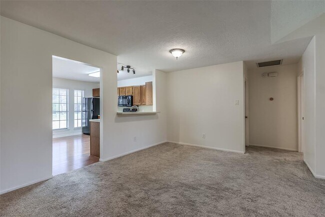Building Photo - 1218 Summer Park Ln