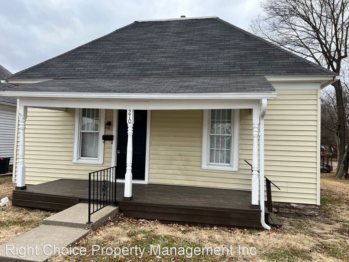 Primary Photo - 2 br, 1 bath House - 210 S Whitmer St