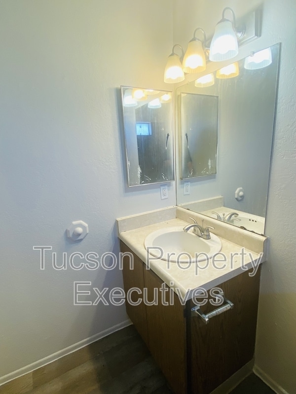 Foto del edificio - 660 S Tucson Blvd