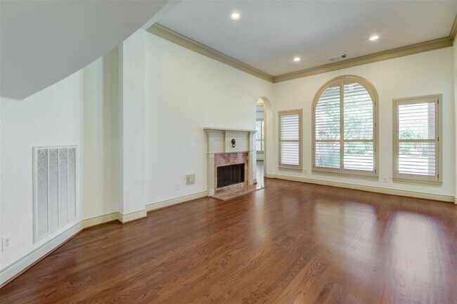 Building Photo - 13602 Ashley Run
