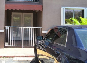 Building Photo - 2925 W 80th St