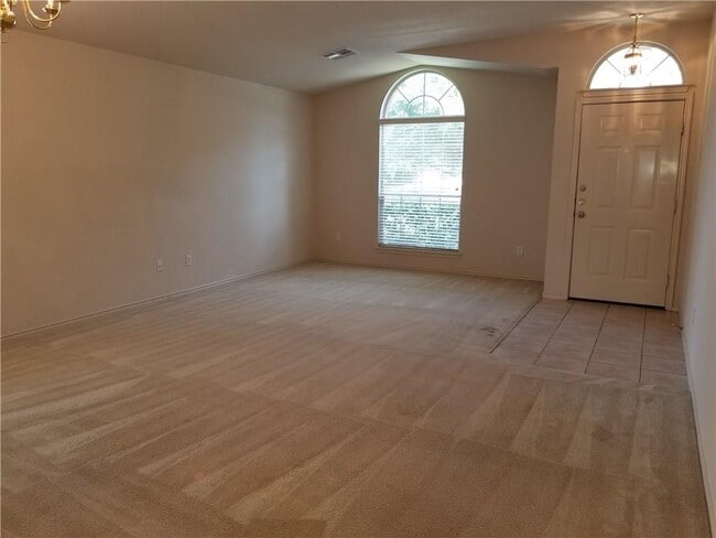 Building Photo - 1421 Sweet Leaf Ln