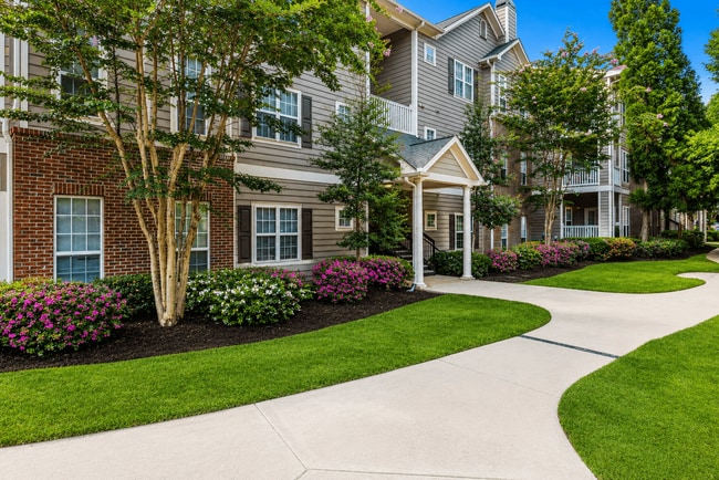Foto del edificio - Village on the Green