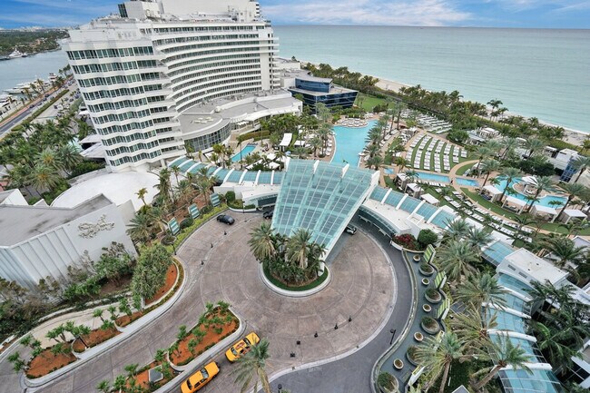 Foto del edificio - 4401 Collins Ave