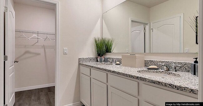 Building Photo - 1720 Cambrelle Wy