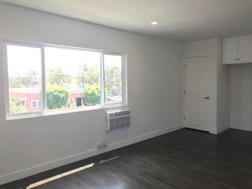 Foto del edificio - 3853 Montclair St