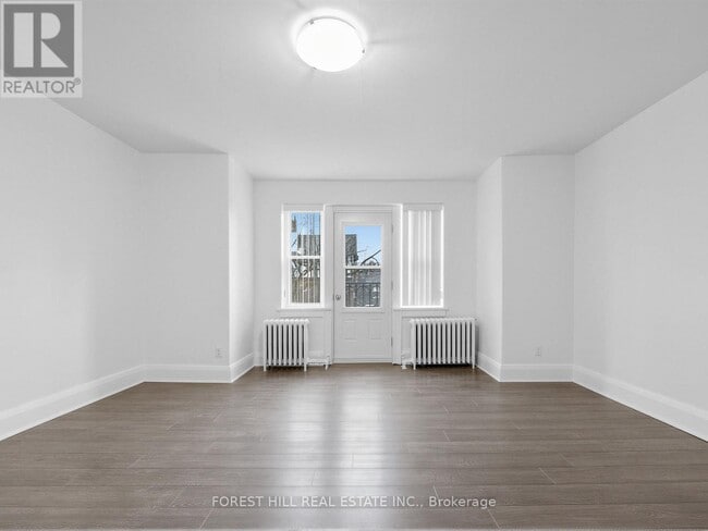 Photo du bâtiment - 312 Lonsdale Rd