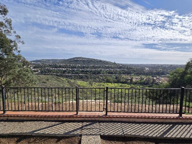 Foto del edificio - 12445 Salmon River Rd