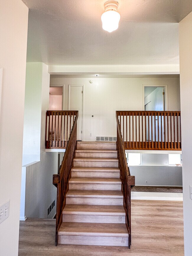 Photo - 4957 2665 W House