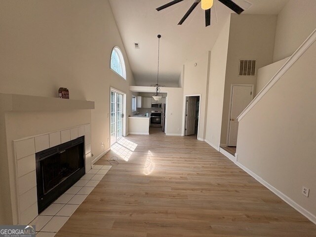 Foto del edificio - 665 Chantress Ct