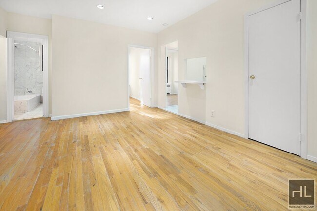 Foto del edificio - EAST 85 STREET