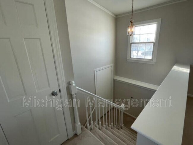 Building Photo - 42108 Gladwin St