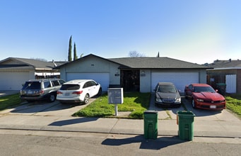 Building Photo - 7926-7928 Diana Marie Dr