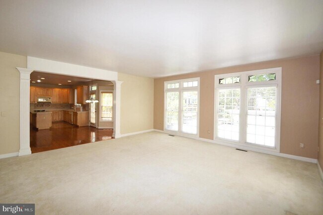 Building Photo - 43706 Mink Meadows St