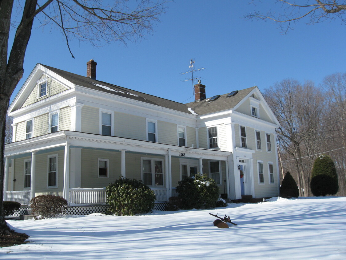 CIRCA 1845 Historical Farm House - 308 Broad Brook Rd