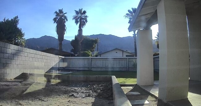 Building Photo - 52800 Avenida Navarro