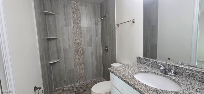 Foto del edificio - 414 NE 25th Ave