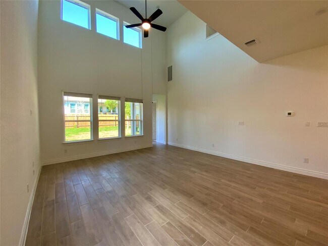 Building Photo - 358 Darley Oak Dr