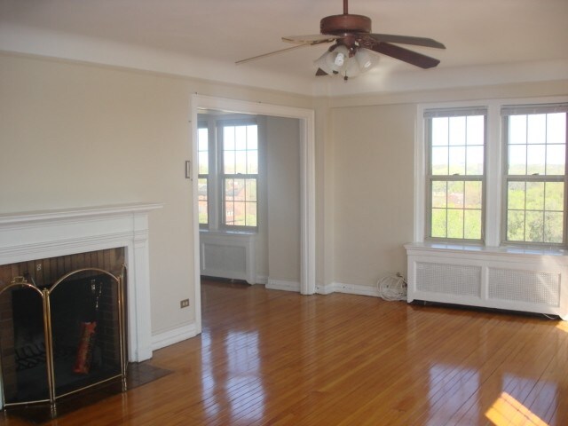Building Photo - 1415 Parker St