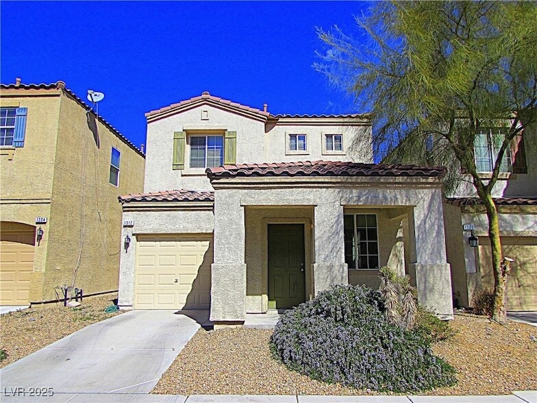 Foto principal - 1312 Creek Village Ave