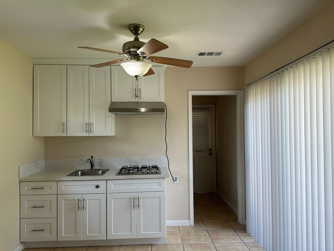 10640 Gridley Rd Unit 1, Santa Fe Springs, CA 90670 Apartments in