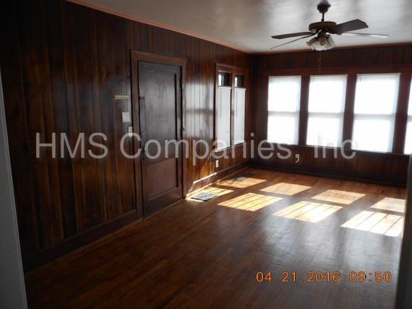 Building Photo - 714 S Burdick St