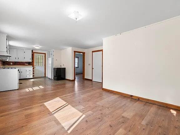 Primary Photo - 17 Windy Meadows Dr