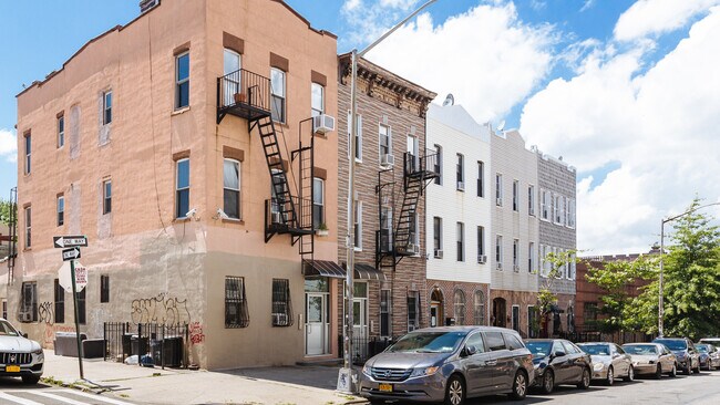 Building Photo - 61 Beaver St