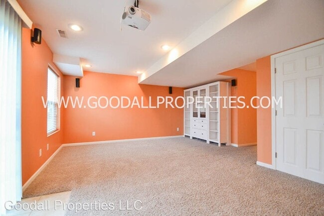 Building Photo - 5 br, 3.5 bath House - 213 Bridgewood Drive