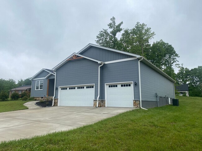 Building Photo - 2508 Whipporwill Ct