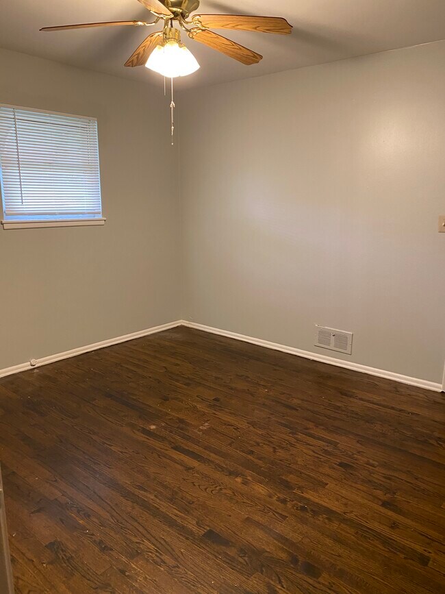 Foto del edificio - 317 W Princeton Ave