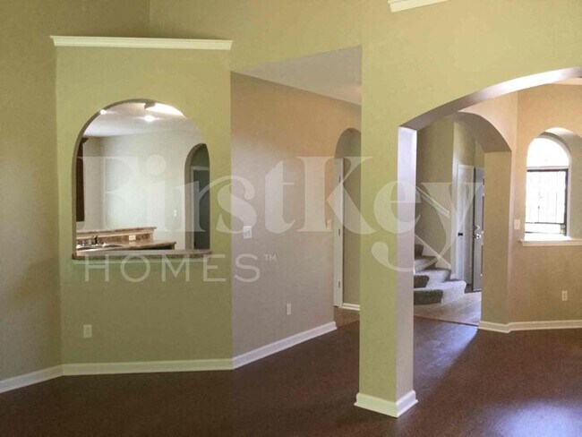 Building Photo - 4590 Tulip Creek Dr