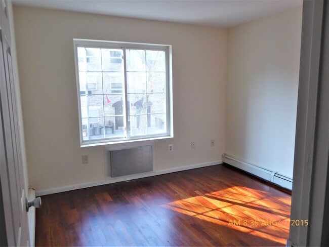 Photo - 2471 Belmont Ave Apartment