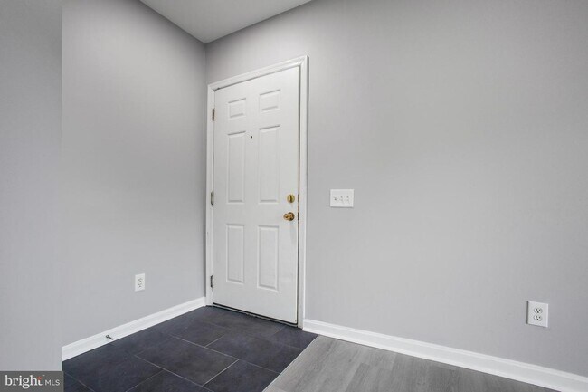 Foto del edificio - 12765 Fair Crest Ct