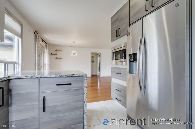 Foto del edificio - 2 br, 1 bath House - 2813 Kino St, Sacrame...