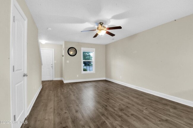 Building Photo - 101 W Murrow Ln