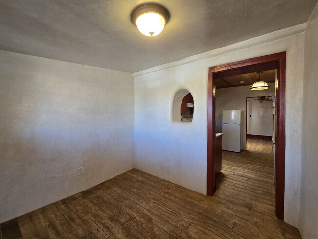 Foto del edificio - 631 Don Felix St