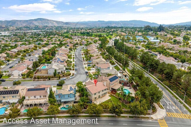 Foto del edificio - 5 br, 3 bath House - 2588 Eaglerock Drive