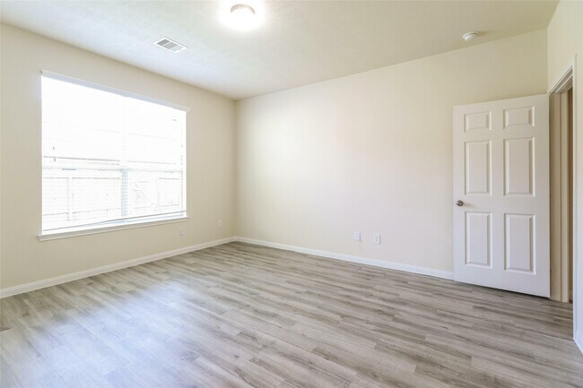Foto del edificio - 12222 Dona Lane