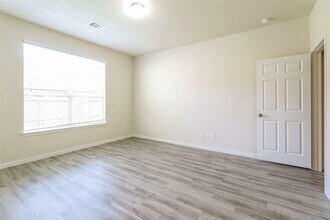 Building Photo - 12439 Dona Lane
