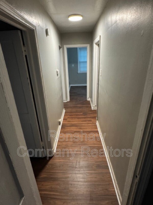 Building Photo - 3616 N Lloyd Cir