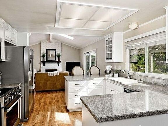Foto del edificio - Sunny spacious single story 4 bedroom
