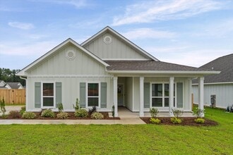 7307 Hawkins Mnr