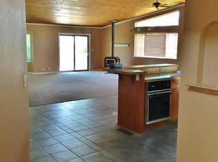 Foto del edificio - 3200 sf 3/4 bed home on 1 acre in Cameron ...