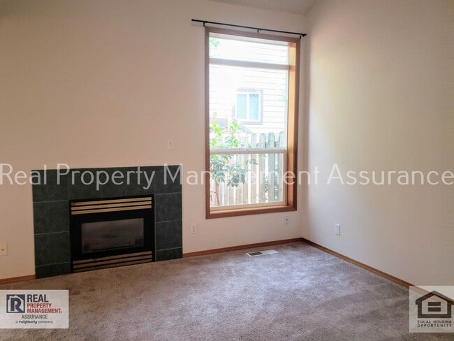 Building Photo - 470 SW 150th Ave