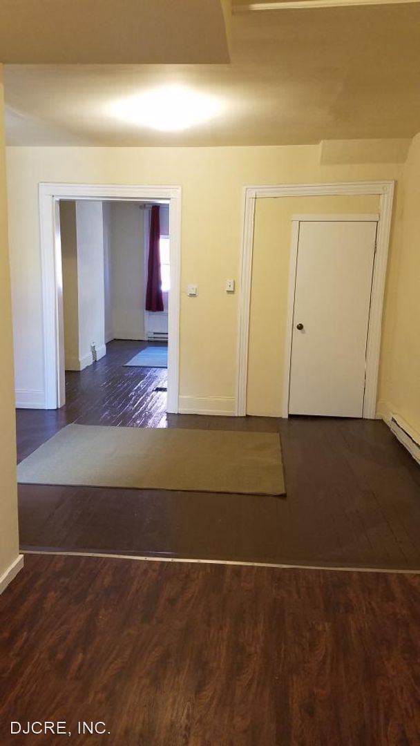 Building Photo - 3 br, 1 bath House - 1264 S. Bonsall Street