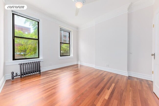 Foto del edificio - 73 W 82 St