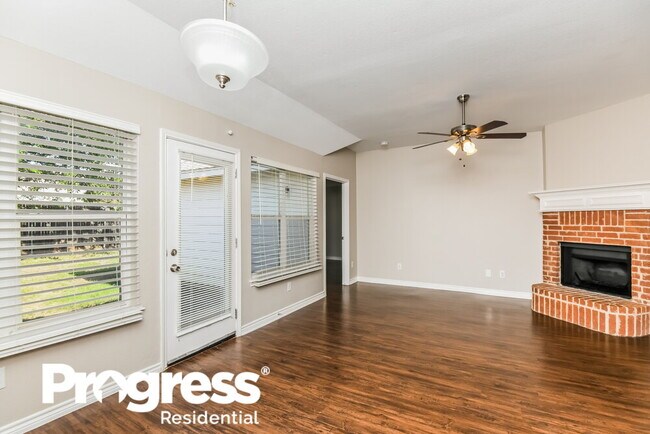 Foto del edificio - 9220 Coral Ln