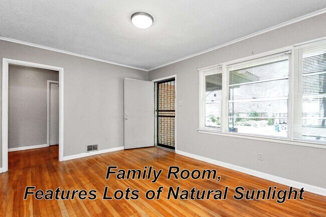 Foto del edificio - 3715 Huntingdon Ln