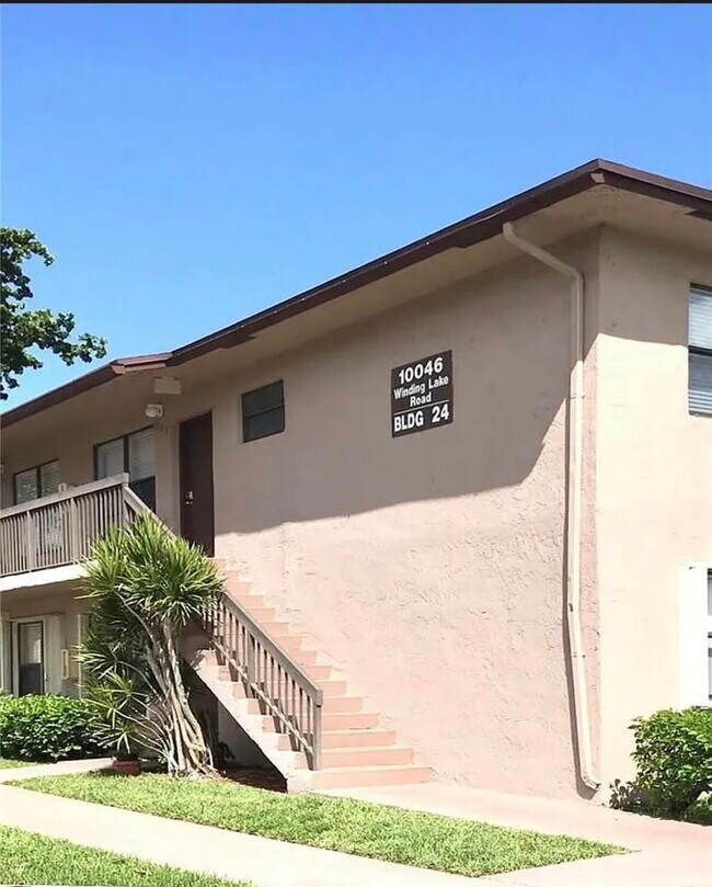Foto del edificio - 10046 Winding Lake Rd
